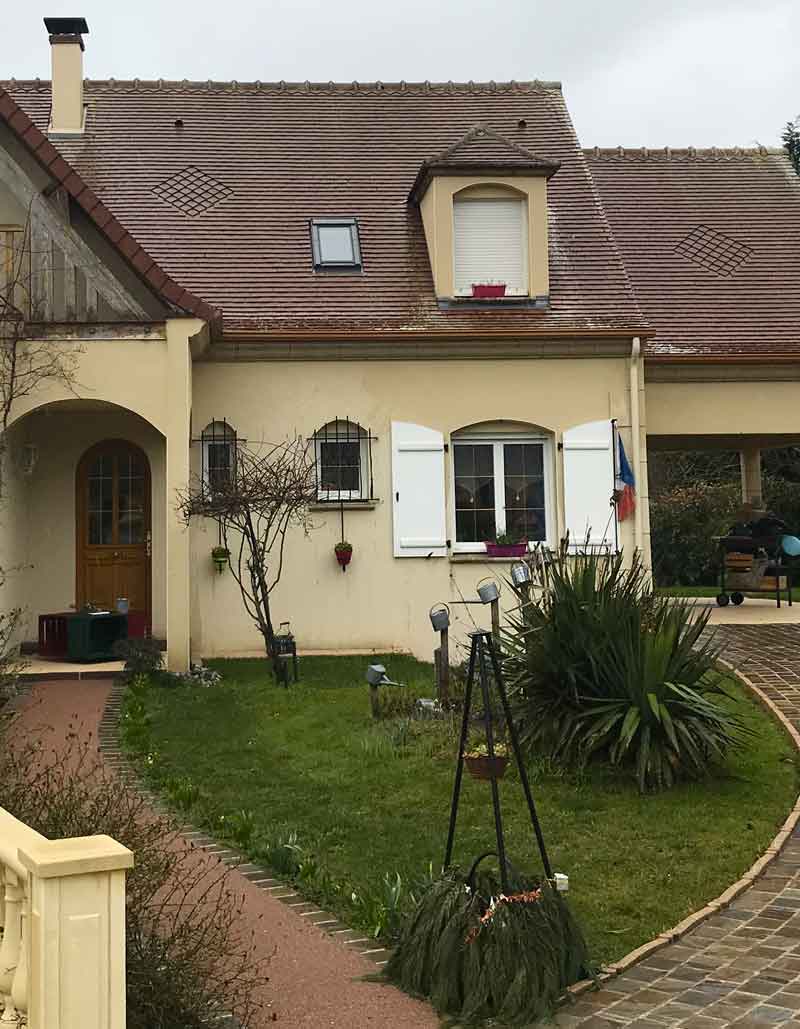 LEGREIN RÉNOVATION 60 : artisan couvreur façadier dans l’Oise (60). Pose et rénovation de couverture et faîtage. Travaux de zinguerie :gouttière, pose de solin … Nettoyage et démoussage toiture, peinture hydrofuge toit. Nettoyage et traitementanti mousse par pulvérisation façade. Ravalement peinture façadeboiserie et ferronnerie. Ravalement de façade projeté. Ravalement de façade projeté. travaux d'intérieur : Pose cloison, faux plafonds en placoplâtre. Peinture d’intérieure : mur, plafond … Enduit décoratif mur intérieur. Pose carrelage mur et sol. fin de vous garantir un service de proximité, l’entreprise LEGREIN RÉNOVATION 60 intervient dans les meilleurs délais dans l’Oise (60) et à 50km aux alentours, dans les départements limitrophes  : Somme, Aisne, Eure, Seine-Maritime …LEGREIN Rénovation 60 : entreprise de couverture professionnelle dans l’Oise (60)